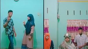 Foto rizal dan riska yang sedang salat dan mengaji. Viral Tiktok Kakak Ti Dur Di Ewe Adik Viral Kakak Beradik Duduk Lesu Di Jalan Larut Malam Kisahnya Mengharukan Berita Hits Douglas Blecturest