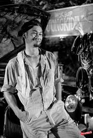 From wikipedia, the free encyclopedia. Ulasan Filem Kala Malam Bulan Mengambang Sensasi Selebriti