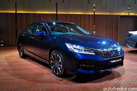 Assures with the honda sensing suite of safety technology. 2016 Honda Accord Facelift Now Available In Malaysia Priced From Rm144 800 Autofreaks Com