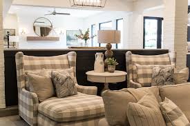 Maybe you would like to learn more about one of these? Welcome To Our Third And Final Tour Of The Magnificent Parade Of Homes Property Banbury Park Manor Located In Draper Utah Th Home Interior Design Home Decor