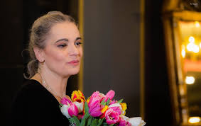 Maia morgenstern is a famous theater and film. Festival De OperÄƒ È™i OperetÄƒ In Aer Liber La TimiÈ™oara Ce Face Aici Maia Morgenstern ReÈ›ete È™i Vedete