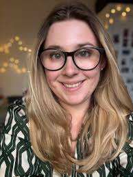 Elin Roberts (@Elin_Roberts_)