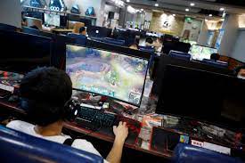 Tencent to block Chinese gamers' access to foreign, unapproved games |  Reuters