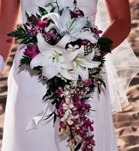 Google Image Result For Http Www Hawaiianislandweddings Com Trad1 Jpg Wedding Bouquets Modern Bridal Bouquets Wedding Flowers