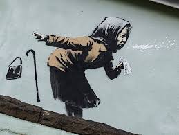 Maybe you would like to learn more about one of these? Aachoo L Ultima Opera Di Banksy Una Donna Starnutisce E Perde La Dentiera Open