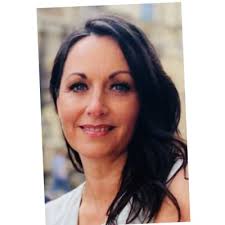 A fabulous opportunity here from Tracie Burton and the HSBC Intermediary  team 🤩