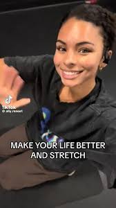 i loveee her videos !!