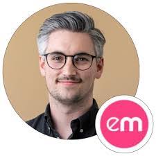 Derek Manns's Instagram, Twitter & Facebook