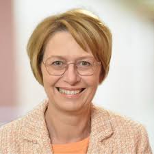 🎉 Stolz kann ich verkünden, dass ich das IHK-Zertifikat zum Agile Coach  bei Veraenderungskraft erfolgreich bestanden habe! In unserer immer  komplexer werdenden Arbeitswelt bin ich fest davon…