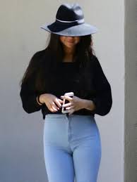 With the help of these simple tips, you'll be able to avoid obviously, this is more of a solution for tight pants and jeans than for yoga pants. Girls Do High Waisted Tight Skinny Jeans Hurt Girlsaskguys