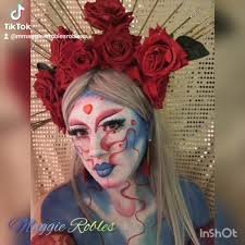 Pintacaritas Maggie Robles