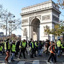 Selon un article de franceinfo. Gilets Jaunes Les Autorites Ont Identifie 9 Sites Potentiels De Manifestations A Paris