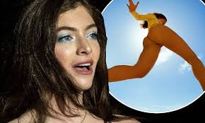 Lorde drops surprise new song, 'solar power,' and music video. Wynpsadgsdqbnm