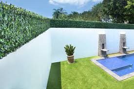 Muros Verdes Exteriores Locaciones Para Eventos De Estilo Moderno De Ranka Follaje Sintetico Moderno Homify En 2020 Muros Verdes Casas Exteriores De Piedra Muros Verdes Artificiales