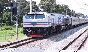 Untuk masuk ke tempat wisata ini akan dikenakan biaya tiket yang cukup murah. Kereta Api