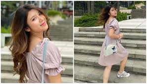 Tak berbeda halnya dengan model daster yang selalu berubah seiring trend. Pakai Puff Dress Ala Cewek Korea Penampilan Tiara Andini Banjir Pujian Netizen Semua Halaman Stylo