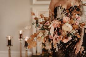 Moody Fall Wedding Inspiration With Shades Of Coral And Rust Earth Tone Wedding Wedding Inspiration Fall Rusting Wedding