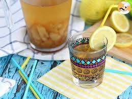 The Glace A La Peche Fait Maison Recette Ptitchef Recipe Peach Ice Tea Iced Tea Drinks Homemade Tea