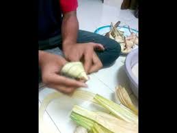 Tips menyediakan resepi ketupat palas atau ketupat pulut. Cara Bungkus Ketupat Palas Youtube