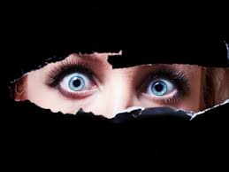 Corgi, beagle, chihuahua, terrier, pomeranian. You Can Spot Psychopaths By Looking At Their Eyes New Research Suggests