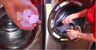 Incroyable Elle Met Des Glacons Dans Son Seche Linge Decouvrez Pourquoi Astuce Menage Trucs Et Astuces Astuces