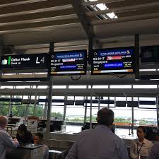 Want to avoid queues at the airport? Singapore Airlines Check In Counter L Sepang Selangor
