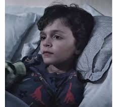 Netflix Henry Throw Knife