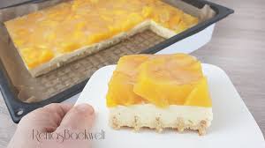 Finden sie eine bewährte rezept von lecker suchen! Rhabarberkuchen Mit Schmand Streusel Traum Kombi Youtube