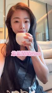 淡水蘊泉庄♨️, 一年前團購的住宿卷, 在快要到期前趕快訂房入住, 房間很漂亮，有家的感覺, 希望未來也可以有一個這樣子的家😏, 享受著風景 咖啡  溫泉 還有高級AI智能服務, 享受完龍蝦海鮮火鍋之後, 一路聊到半夜, 熟女的年紀, 這樣的生活真的挺好, 希望可以更好, 一起變好囉🩷,  偶爾想要自己放鬆放空，真的可以來這邊, 飯店有接駁車可以載到捷運站, #蘊泉庄 , #龍蝦火鍋 , ...