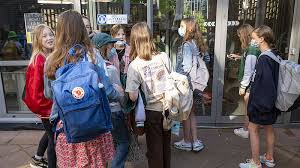 Oorspronkelijk waren deze kaarten bedoeld voor de opvolging van de basisvaccinaties vanaf de geboorte, maar ze kunnen ook gebruikt worden om alle mogelijke vaccinaties te… Als Kind Wel Of Geen Vaccinatie Tegen Corona Vanaf 12 Jaar Mag Je Dat Zelf Bepalen Eenvandaag