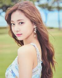 1 354 curtidas 5 comentarios tzuyu paraguay tzuyu paraguay no instagram scan twice aloha summer photobook page 22 twicejyp di 2021 artis