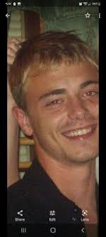 Cecile Bennett's Instagram, Twitter & Facebook