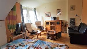 Die zimmer sind über einen länglichen flur zu erreichen. Away Von Haus Bremen Findorff Wohnung Bremen