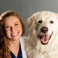 Elizabeth Sumner's Instagram, Twitter & Facebook