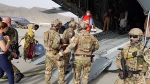 Footage purports to show the moment a boeing 747 us cargo plane crashes on its ascent from bagram airbase, afghanistan on monday. Xd9kfs3knv Jvm