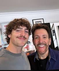 Ariana Grande, Katy Perry, P!nk, Shawn Mendes, Rosalia, John Legend, Rauw  Alejandro, Charlie Puth, Camila Cabello