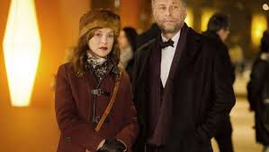 40), based in berlin, believes life to be just a matter of careful advance planning. Adieu Paris Film Trailer Kritik