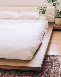 غرف نوم انيقة و راقية جدا لمحبي النوم على الارض على الطريقة الصينية موديلات روعةةةة Bedroom Bed Design Japanese Style Bedroom Japanese Bedroom