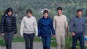 صحيفة فرنسية تسخر من أحلام التوريث بعد بشار: حجزوا كرسي الرئاسة لحافظ  الثاني منذ أن كان في "القماط" - أورينت نت