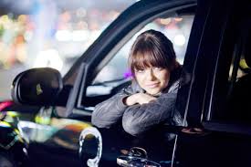 Hitfix's greg ellwood talks guns and roller coasters with emma stone, star of 'zombieland' Zombieland Picture 16