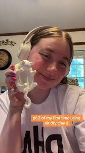 pt.2 of my lil cat jewlery dish! Im thinking my next clay project should be  frog related 🐸🐈🤍🎶 #catcraft #jewlerycraft #summerproject #painting  #airdryclay