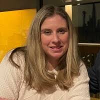 Amanda Schramm's Instagram, Twitter & Facebook