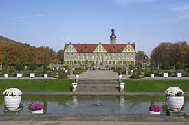Die imposante ruine zeugt auch heute noch davon, wie schön das schloss einst ausgesehen haben muss. Schloss Und Schlossgarten Weikersheim Anlage