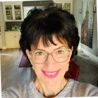 Ahnie Smith's Instagram, Twitter & Facebook