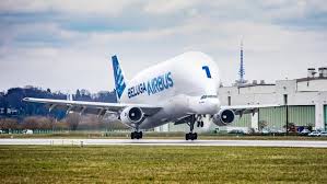 Beluga xl aircraft's nose section was developed by stelia aerospace. Airbus Werkstransporter Auch Die Beluga Fliegt Jetzt Schutzmasken Flug Revue