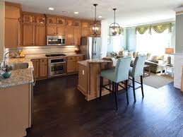 Kitchen what color floor best compliment honey oak cabine. Kitchen With Dark Cabinets And Light Floors