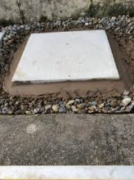 Whether you're looking for a border for your garden or want to separate the flowerbed from the lawn, concrete sleepers are a fantastic way to create zones in your outdoor space. Stepping Stones That Can Be Used For Gardens Flower Beds Paths