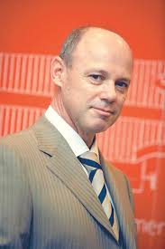 ZF de 10 ani prima pagina in afaceri: Stephen Stead