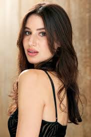 Amelia Oliver's Instagram, Twitter & Facebook