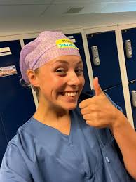 Na 4 jaar hbo verpleegkunde gestudeerd te hebben mag ik bijna mijn diploma… 